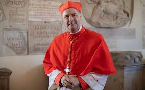 Cardenal español Fernández, una opción de continuismo de Francisco