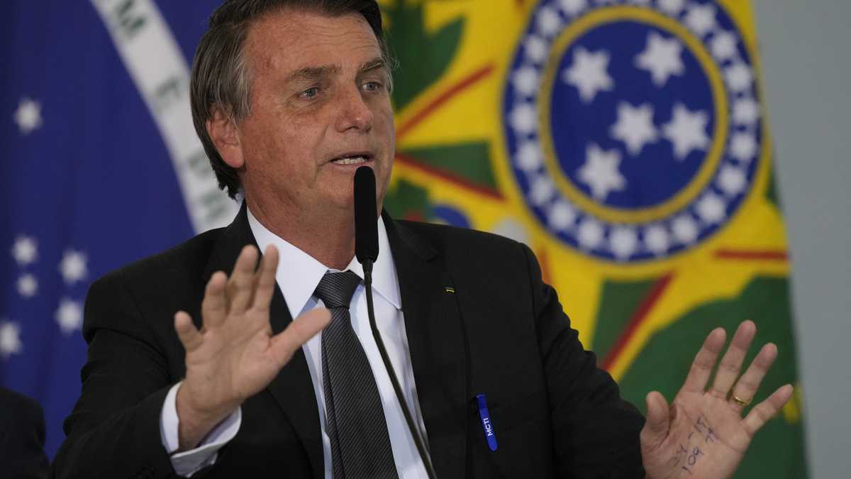 Jair Bolsonaro anunció que no habrá “pasaporte sanitario” en Brasil