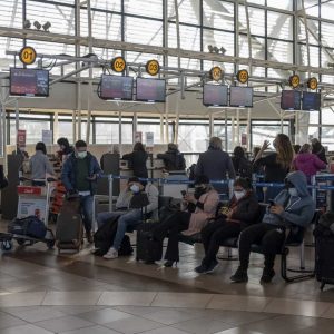 Senado aprova PL que amplia limite para viagem internacional para US$ 10 mil