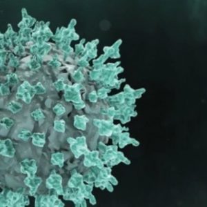 Covid, gripe e resfriado: mulher é detectada com três vírus ao mesmo tempo