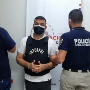 Ex funcionario municipal fue extraditado al Brasil por tráfico de armas