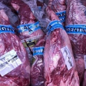 Argentina suspende exportaciones de cortes de carne vacuna populares