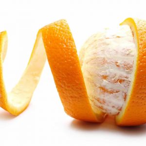 Não jogue fora! Oito benefícios (surpreendentes) da casca da laranja