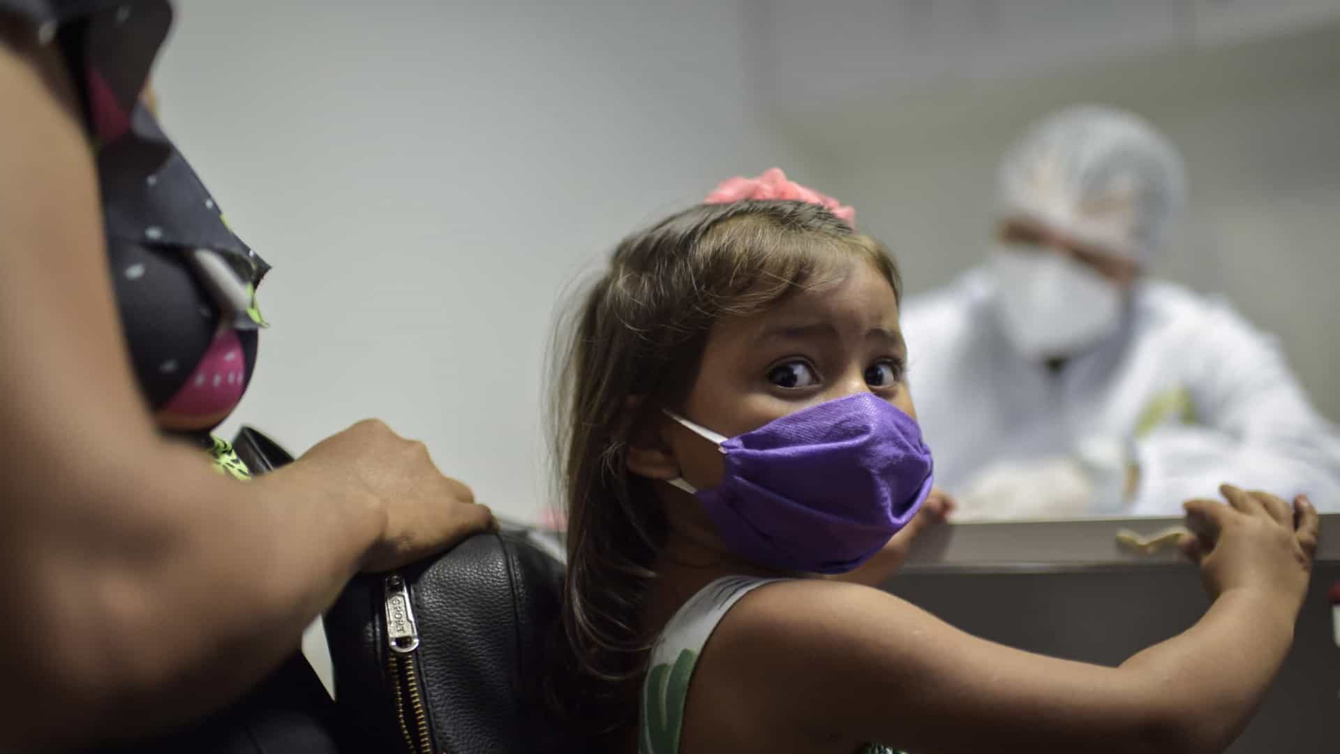 Hospitais de SP registram alta de atendimentos de crianças com Covid