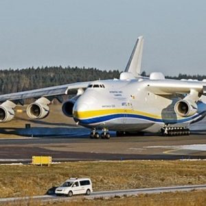 Ataque russo em Kiev destrói o Antonov Mriya, maior avião do mundo 