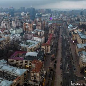 Ucrânia convoca voluntários digitais para guerra cibernética contra Rússia