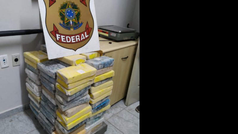 Caminhoneiro é preso com 150 kg de cocaína que levava de Corumbá a Campo Grande