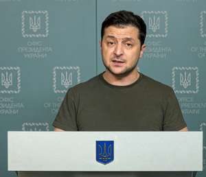 Zelenski afirma que se dirigen a Ucrania los primeros 16.000 voluntarios extranjeros dispuestos a luchar contra Rusia￼￼