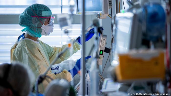 Alerta en Alemania por una nueva ola de coronavirus: registran un récord de más de 260.000 nuevos casos en un día￼