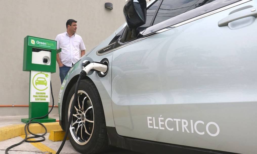 Suba del combustible disparó la venta de vehículos eléctricos: “Se vendieron todos”￼