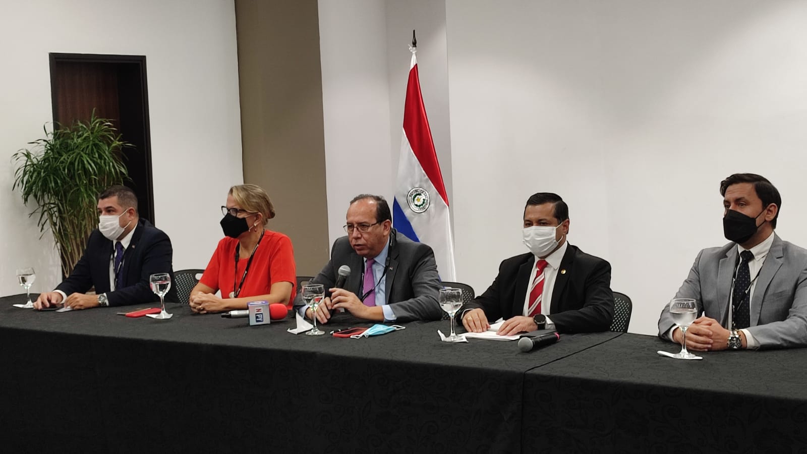 Paraguay mantiene postura sobre tarifa en Itaipu y binacional lleva con normalidad sus actividades￼