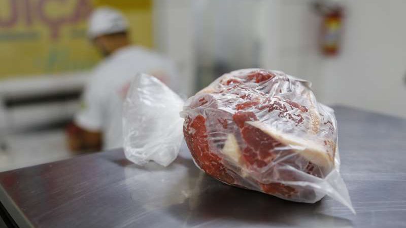 Carne vermelha vira ‘raridade’ na mesa dos campo-grandenses e procura nos açougues cai até 60%