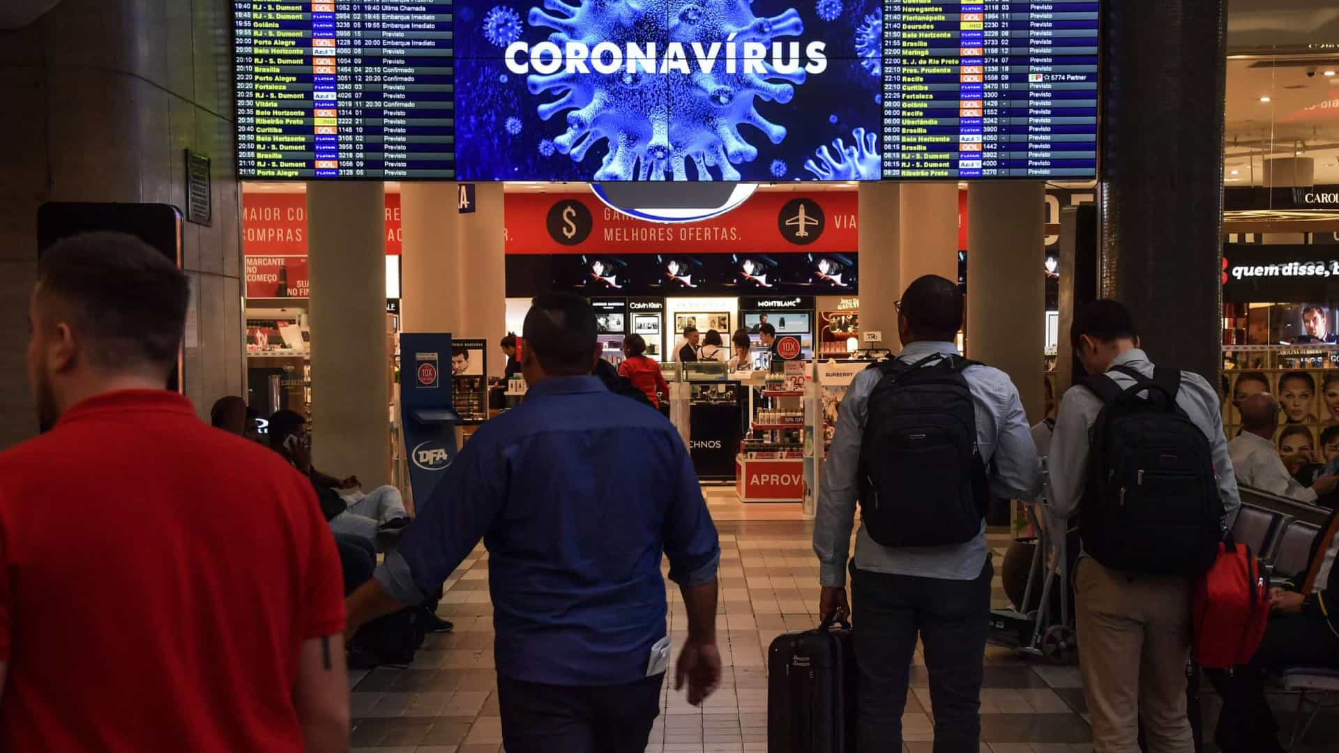 Governo avalia fim de teste negativo de Covid para viajantes do exterior