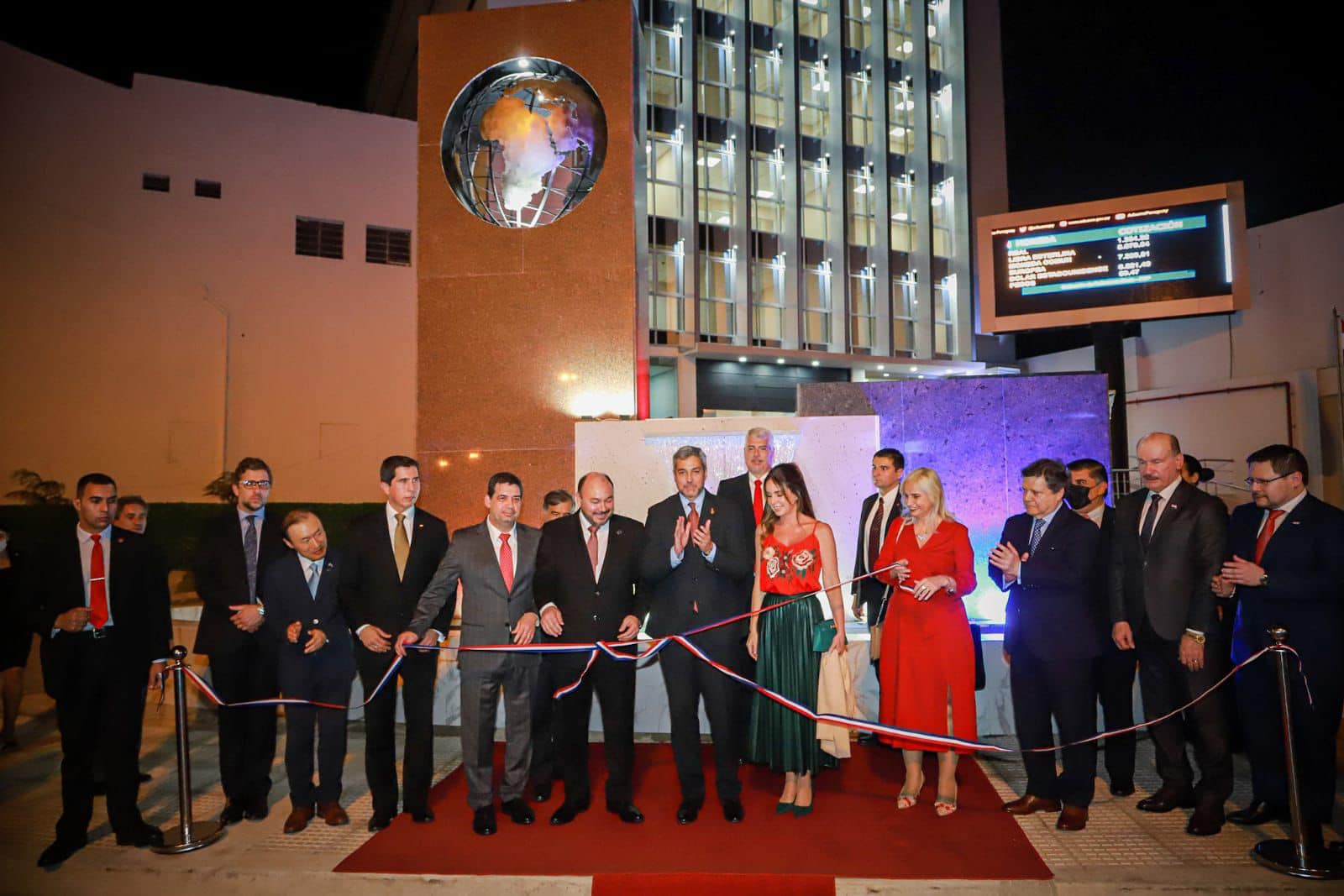Presidente inaugura primera sede central propia de la  Aduana Paraguay￼