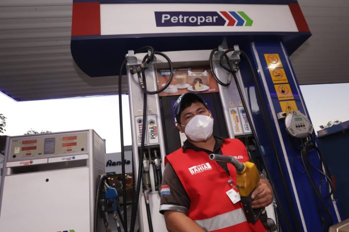 Petropar recibirá nueva partida de combustibles a inicios de abril asegurando provisión a estaciones￼