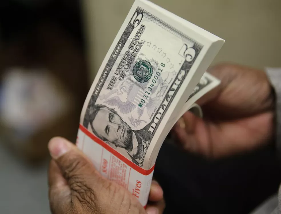 Dólar fecha em alta pelo terceiro dia consecutivo, cotado a R$ 4,74￼