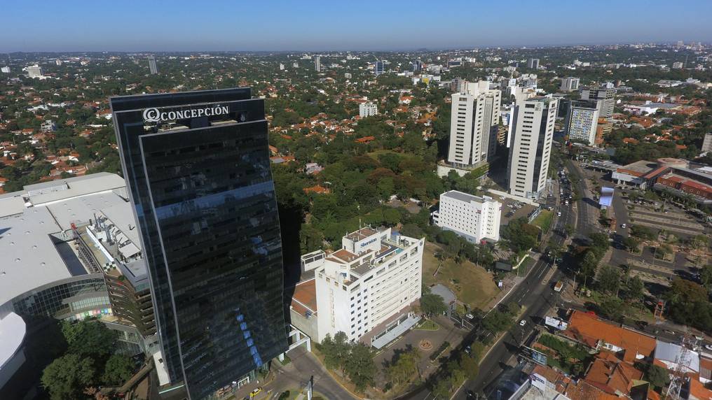 FocusEconomics recorta la proyección económica de Paraguay de 2,2% a 0,9%￼