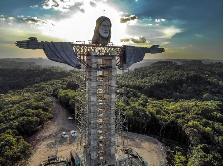 Mayor Cristo del mundo es erguido en Brasil y será inaugurado en 2023