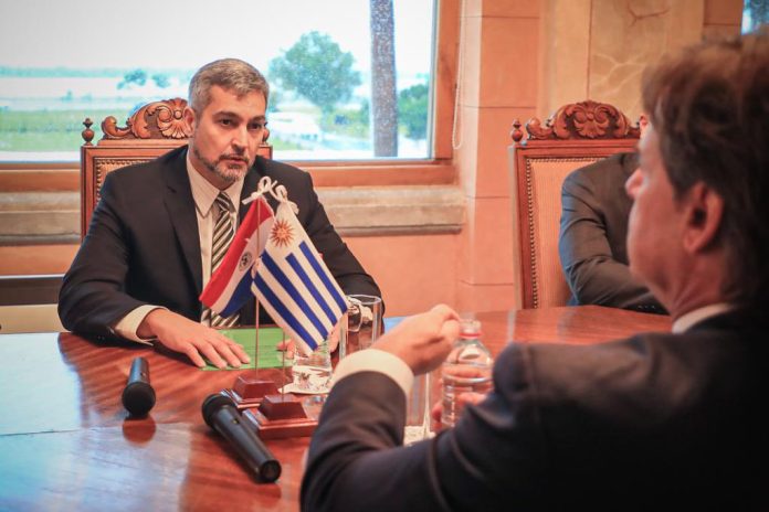 Ministro sostiene que Paraguay y Uruguay tienen intenciones firmes de incrementar sus economías￼