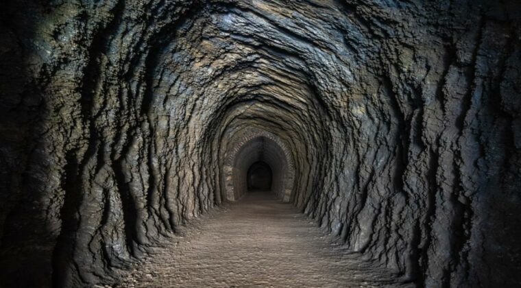 Perú: descubren red de pasadizos subterráneos ocultos en templo de más de 3mil años