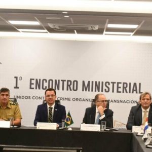 Ministros sudamericanos firman alianza en Brasil contra el crimen organizado