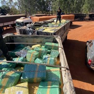 DOF apreende quase 7 toneladas de maconha que seguia para o Paraná