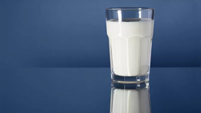 ‘Parece leite, mas não é’: como crise ‘empobreceu’ a fórmula dos produtos lácteos do Brasil