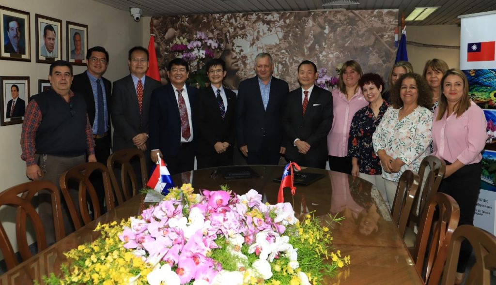 Paraguay y Taiwán invierten cerca de USD 3,7 millones para producir y comercializar orquídeas￼
