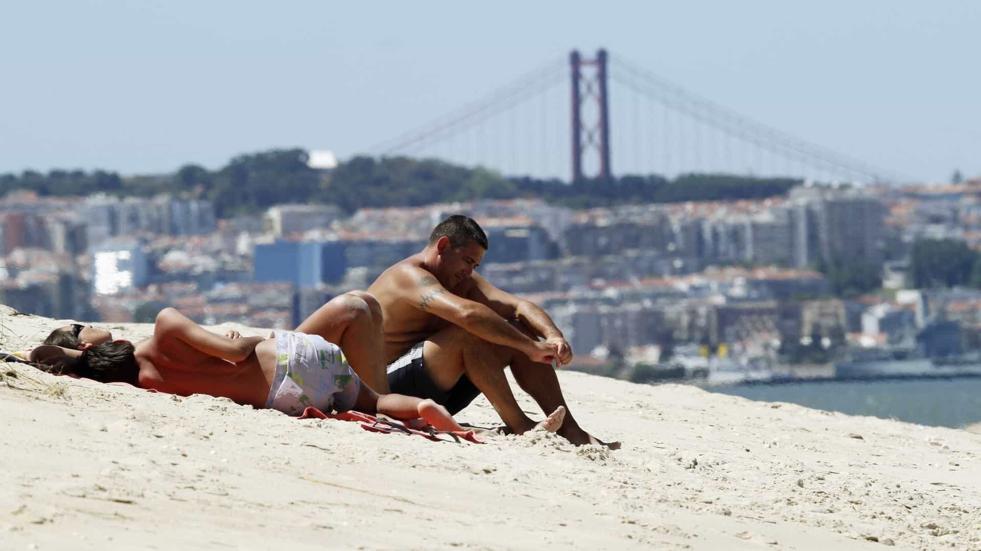 Calor, seca, guerra e ‘horário de Hitler’ são os vilões do verão na Europa a 40°C