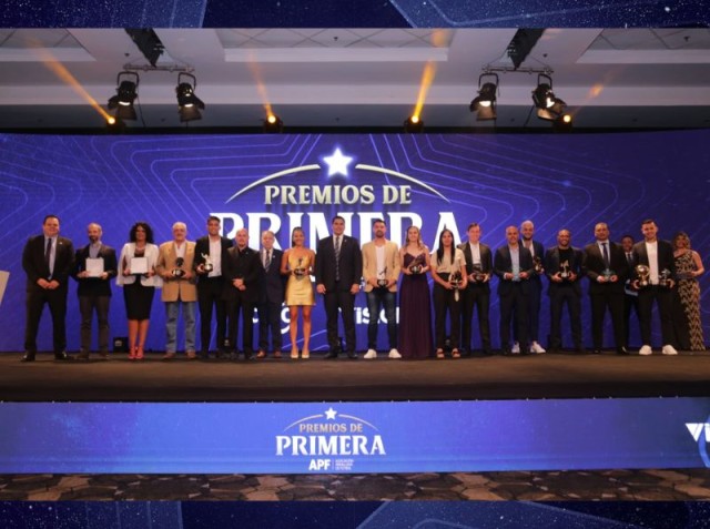 Asociación Paraguaya de Fútbol distinguió a los destacados de la temporada 2022￼