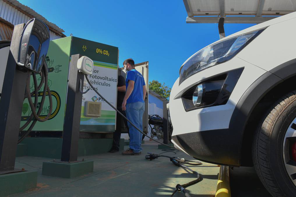 Primer centro tecnológico automotriz especializado en movilidad eléctrica operará desde el 2023