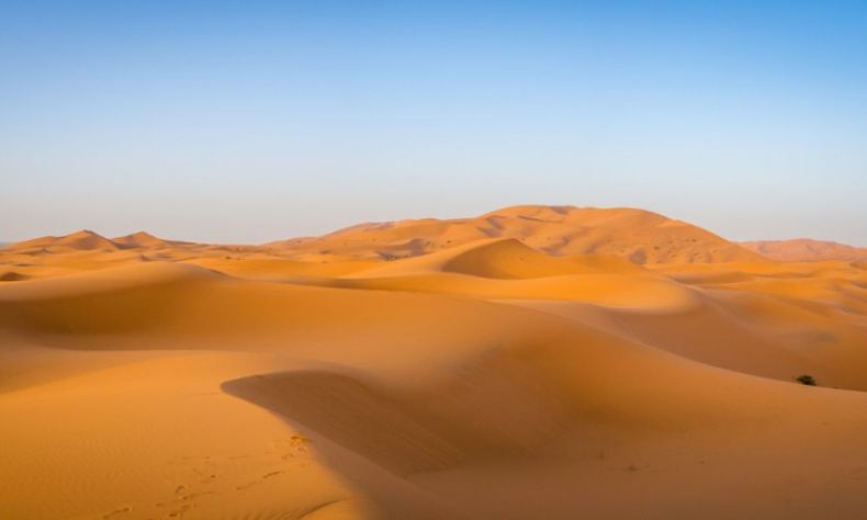 Migrantes morrem de sede ao tentar atravessar o deserto do Chade