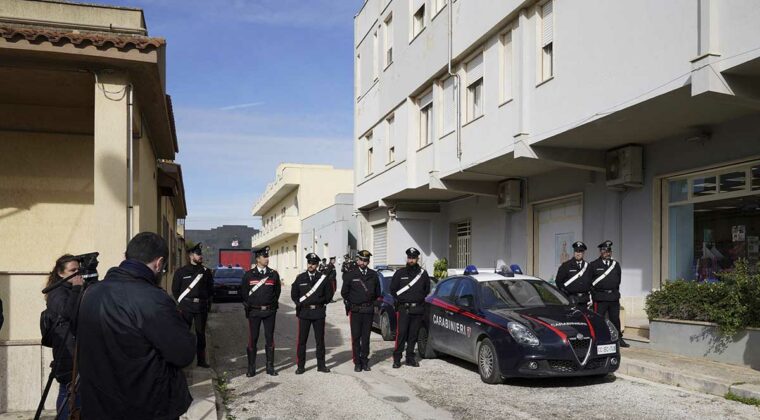 Encuentran el coche del capo de la mafia italiana Cosa Nostra arrestado