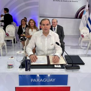 Paraguay sostiene replantear criterios de apoyo a países de renta media durante Cumbre Iberoamericana