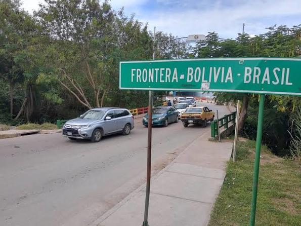 Com fluxo de 3,6 mil veículos por dia, vereador pede nova ponte entre o Brasil e a Bolívia