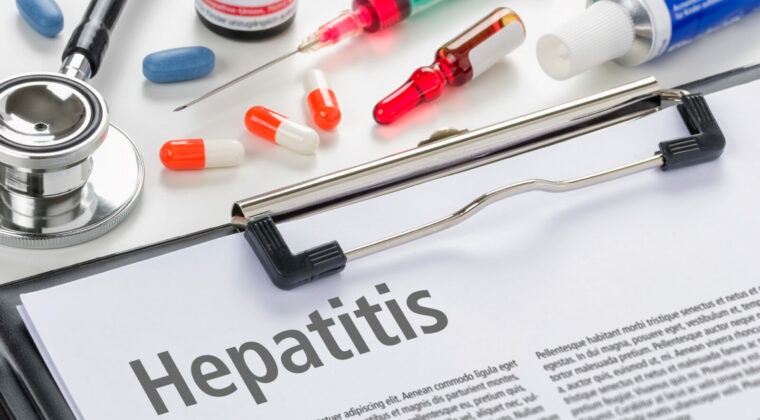 Las hepatitis son prevenibles y tratables, pero contagiosas