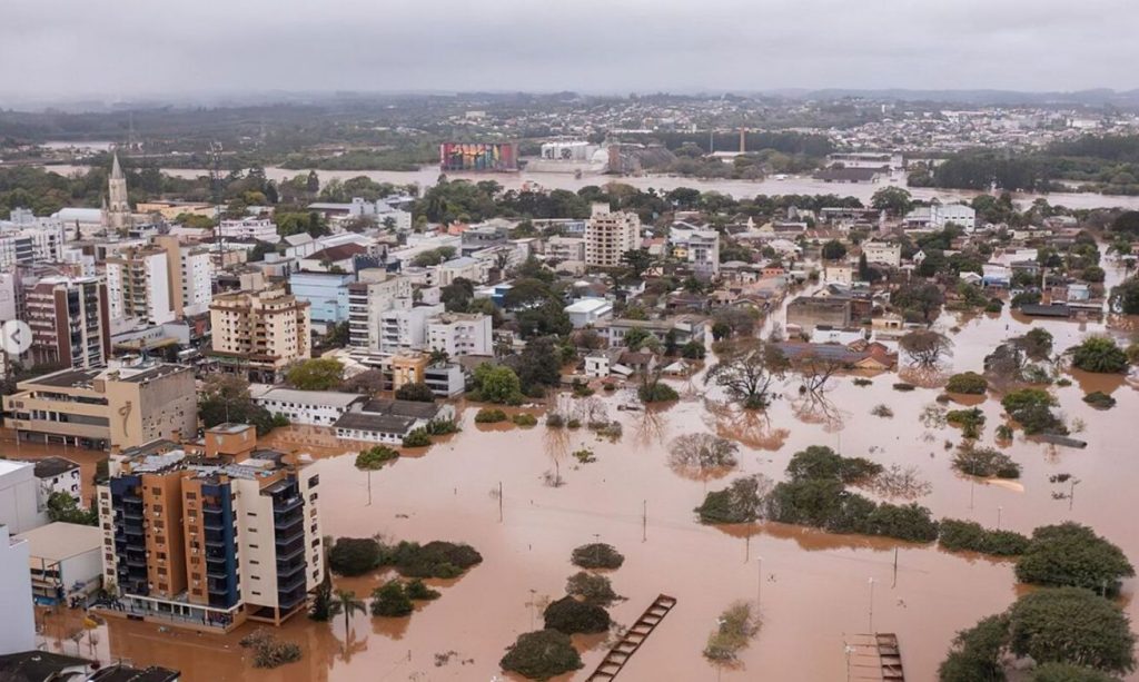 Ciclone deixa 22 mortos e causa enchentes do Rio Taquari na Região Sul