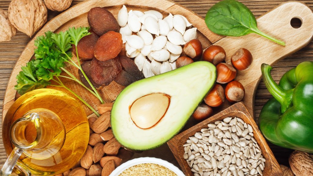 Os alimentos ricos em vitamina E que reforçam o sistema imunológico