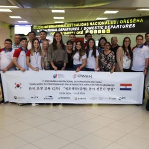 Viajó a Corea nuevo grupo de jóvenes becados para entrenamiento en electromovilidad