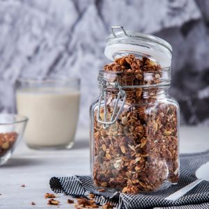 Comece o dia com energia e sabor: faça sua própria granola caseira