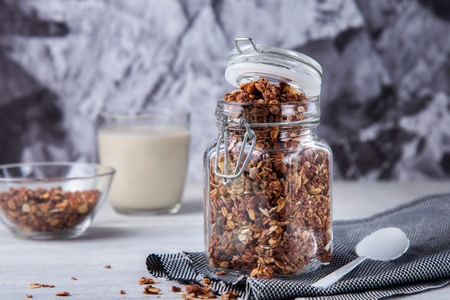 Comece o dia com energia e sabor: faça sua própria granola caseira