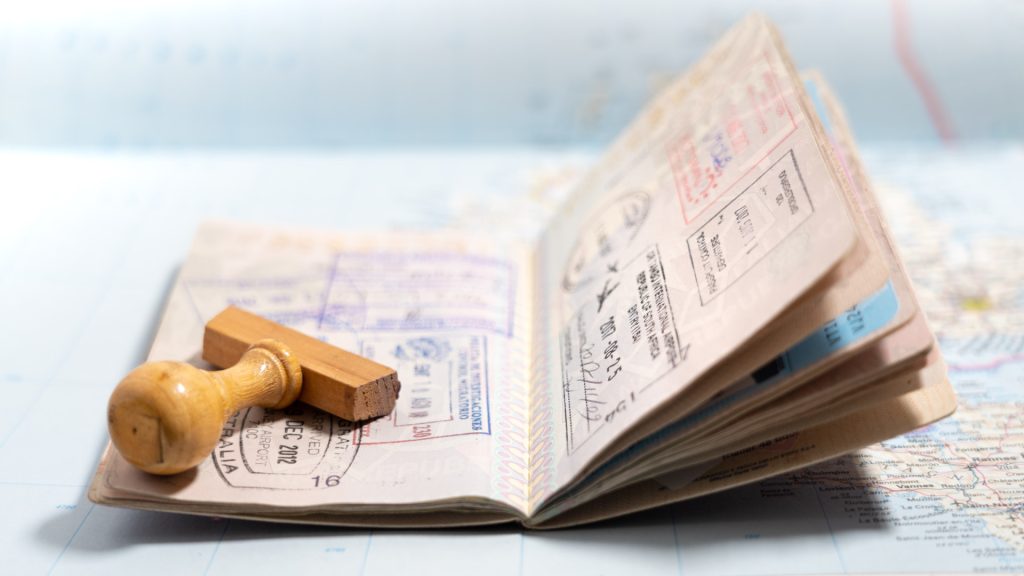 Governo prorroga até 2025 isenção de visto para EUA, Canadá e Austrália