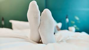 ¿Dormir con medias puede mejorar la calidad del sueño?