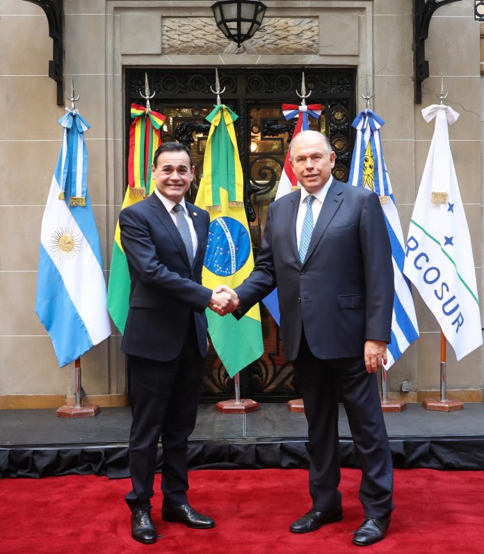 Paraguay y Argentina abordan temas prioritarios de la agenda bilateral
