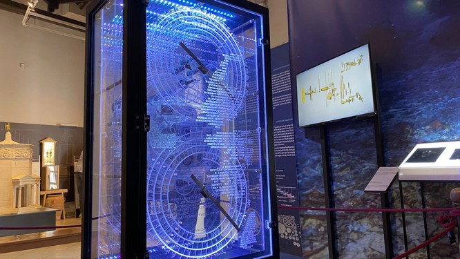 Puertas automáticas y un ordenador de 2.100 años: Viaje por la antigua tecnología griega